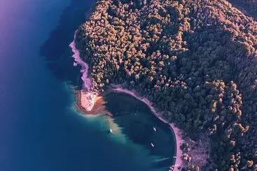 Hotelli Isla Victoria   Folk Camp