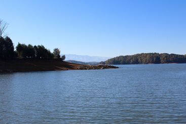 茅舍 Mountain High Cinema