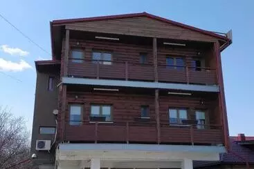 ペンション Cazare Business Transit