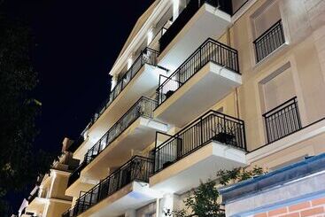 اقامتگاه 156 Av. Pasteur B1