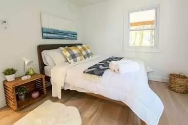 コテージ Smallwood Oasis W/ 2 Bikes & Private Hot Tub!