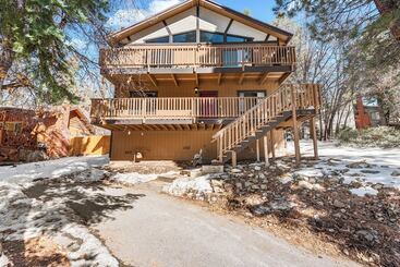Сельский дом Tree House Chateau
