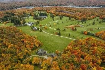 簡易ホテル Roscoe Mountain Club