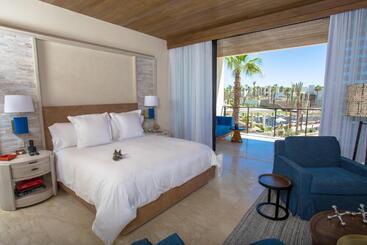 Chileno Bay Resort & Residences, Auberge Resorts Collection