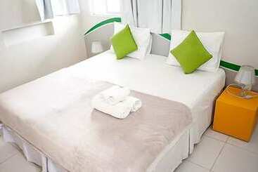 Clh Suítes João Pessoa Hostel