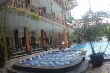 Holiday Beach Inn