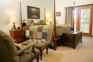 ホテル Berry Springs Lodge