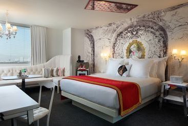 هتل Alexandria Tower at Sahara Las Vegas