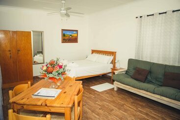 کلبه Wilgewandel Holiday Farm & Day Restaurant