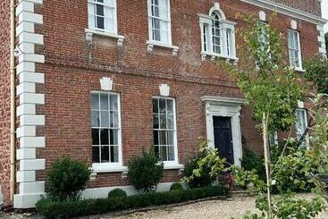 Bed and Breakfast The Priory