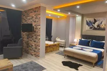 Bed and Breakfast Notena Suit Otel