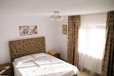 Pensionat Casa Elena