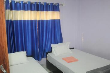 Hôtel Giggle Coast Restro And Lodging