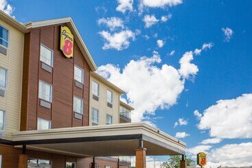 Hotel Super 8 By Wyndham Mont Laurier
