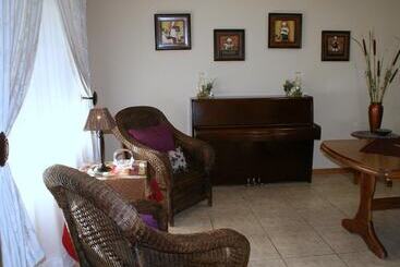 פנסיון Mountain View Guest House