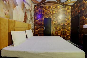 Hotel Paradise Inn    Lpu Law Gate