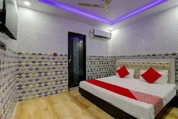 Oyo Flagship Hotel Diamond Palace
