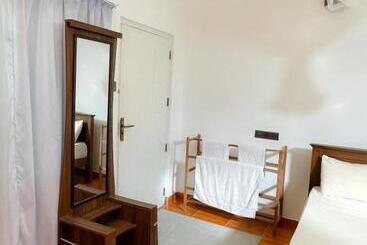 Pensione Ocean Air Guesthouse And Villa Weligama   Minute To Waves