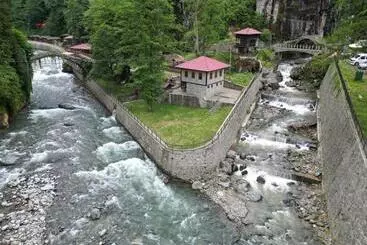 Nocleg ze śniadaniem Dere Ağzi Tati̇l Köyü
