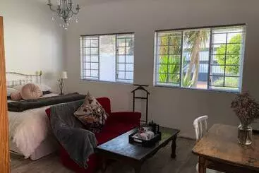 ペンション Lancaster House