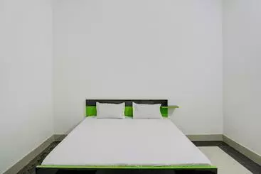 Hotel Oyo 81362 Sahara Guest House