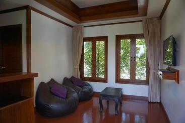 هتل Kaya Mani Thai Villa Resort