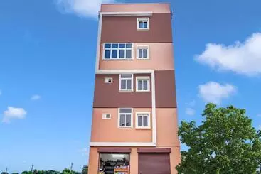 Hotel Home Msr Guest Inn