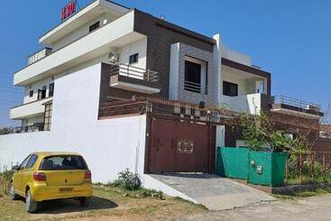 Majatalo 26 Number Bus Stop Guest House