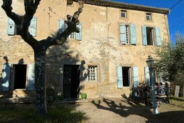 Nocleg ze śniadaniem Les 3 Platanes