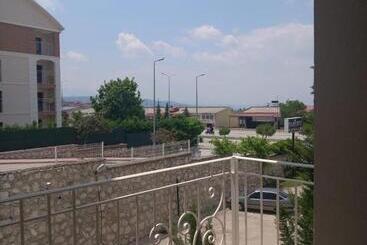 מלון דירות Rainfort Turizm San Ve Tic Ltd şti