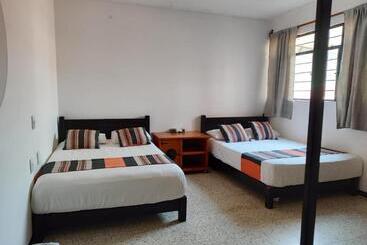 Пансион Hostal Chocolate Calenda