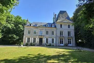 ベッドアンドブレックファースト La Maison Pelloquin