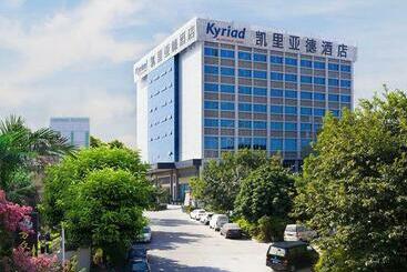 Kyriad Marvelous Hotel Shenzhen Longhua Mission Hills Bamboo Village Subway Station