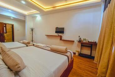 Top Rich Hotel Nuwara Eliya