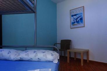 הוסטל Dive Resort Ocean Dreams