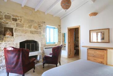 צימר Masseria Fano Relais & Wine