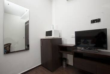 Отель Oyo Premium Near Mega Mall