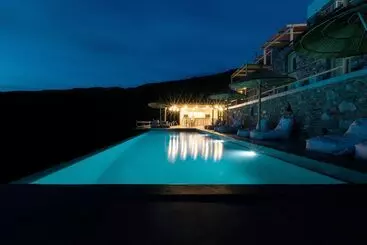 ツーリストアパートメント Kastellas Villas