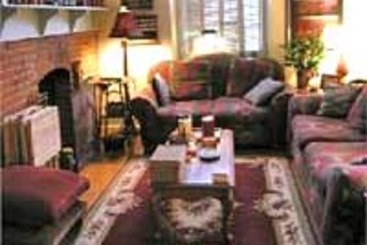 Stone Haus Bed & Breakfast