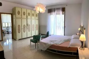تختخواب و صبحانه Casamonaco