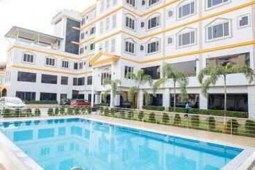 Siddhartha Hotel Grand City