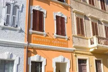 پانسیون Butterfly S House