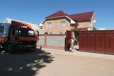 پانسیون Guest House Ulukbek