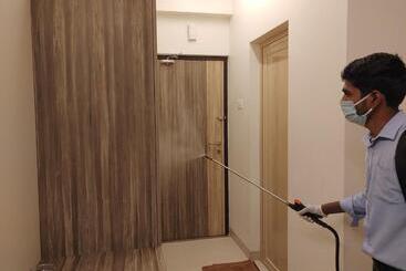 Hotel Downtown Business