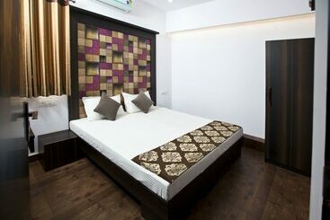 בית מלון כפרי Oyo Rooms Paschim Vihar