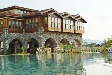 אתר נופש Umut Thermal Spa & Wellness