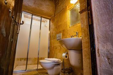 בית מלון כפרי Century Cave