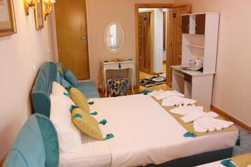 アパートホテル The Trip Istanbul