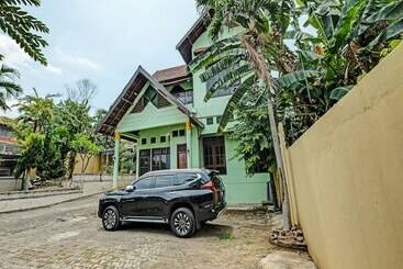 Homestay Sriti By Oyo