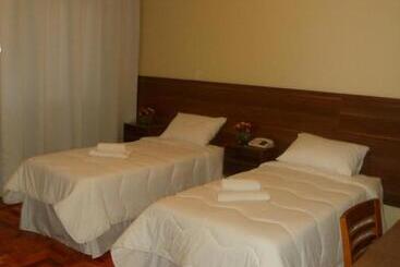 Отель Embaixador